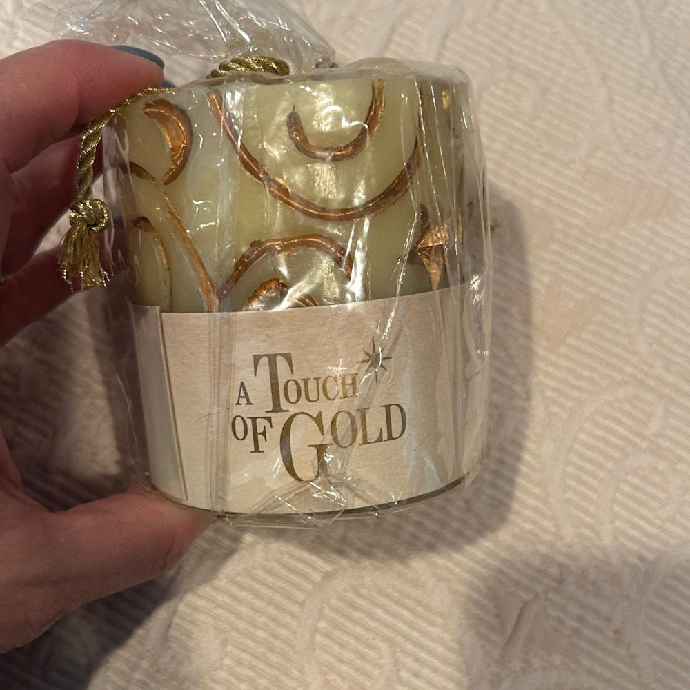 Assorted candle bundle! - Picture 6 of 11